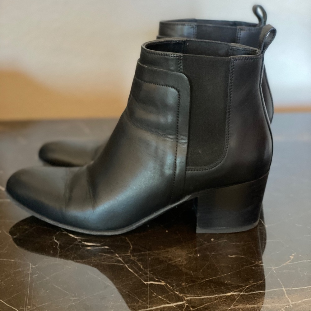Vince Boots